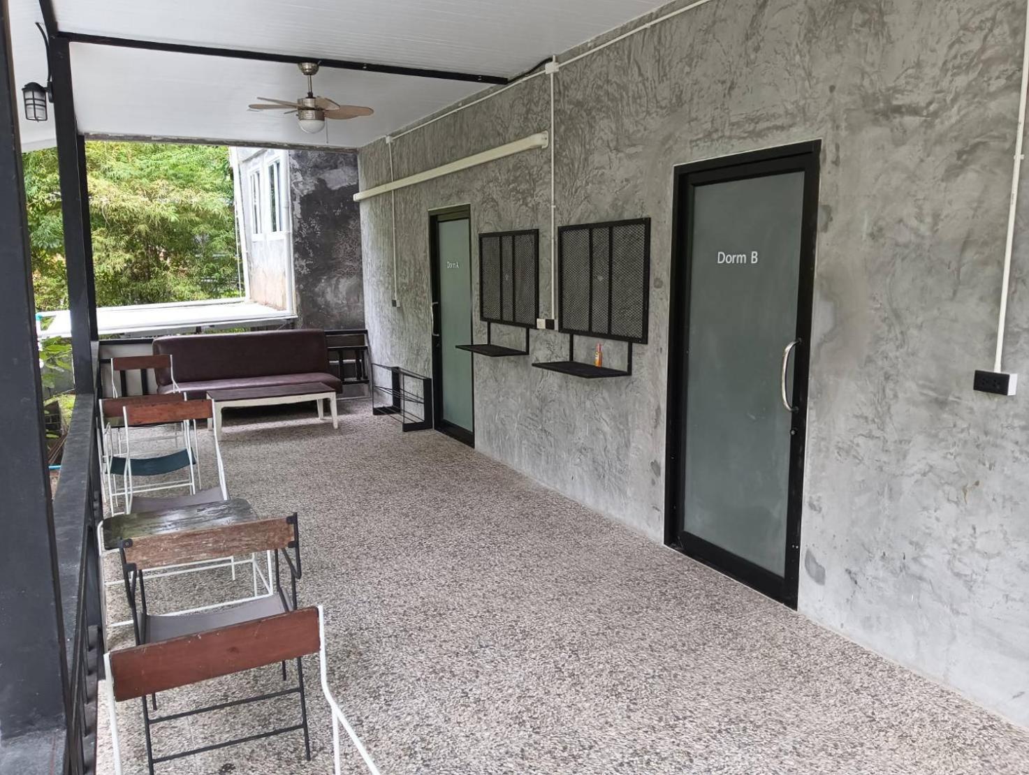 White Jail At Koh Tao Hostel Exterior photo
