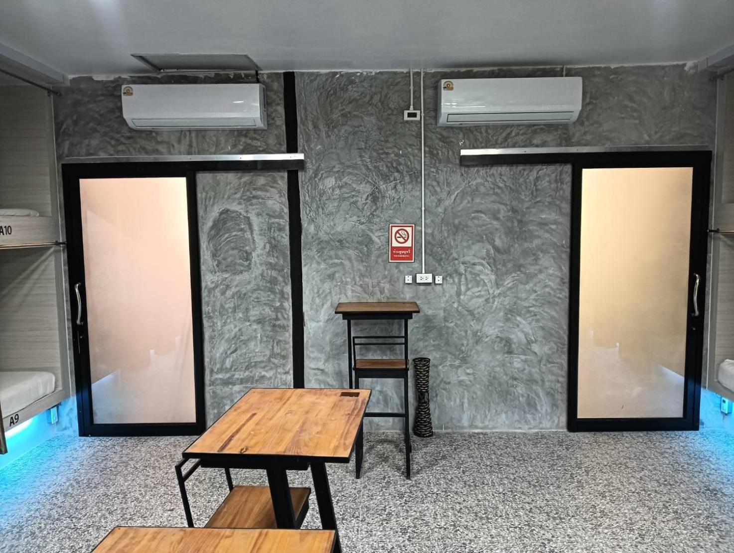 White Jail At Koh Tao Hostel Exterior photo
