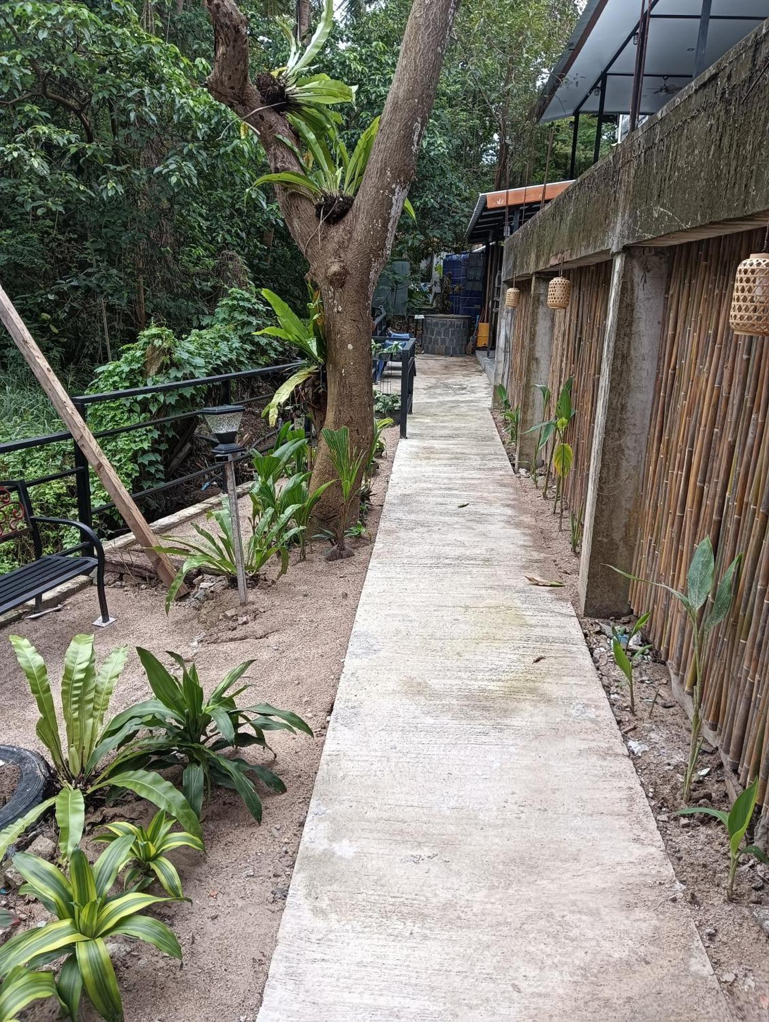 White Jail At Koh Tao Hostel Exterior photo